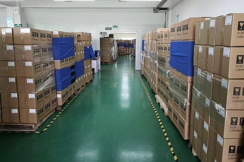 Pre-shipment warehouse